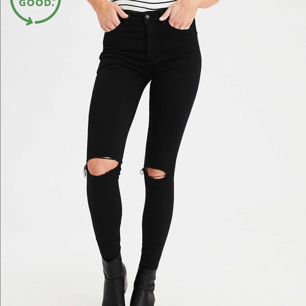 AE Hi Rise Black ripped jeans size 12 NWT
